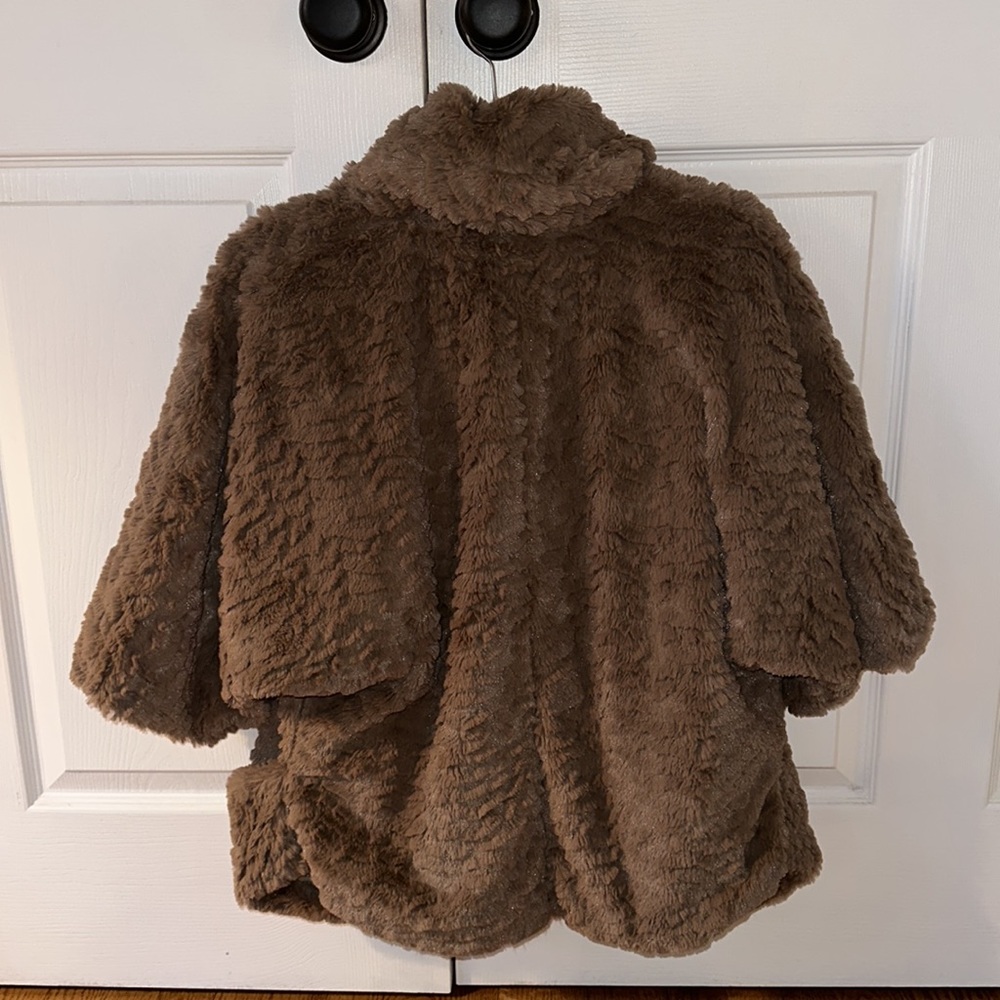Jolt Evening Faux Fur Jacket size: S - Picture 2 of 3